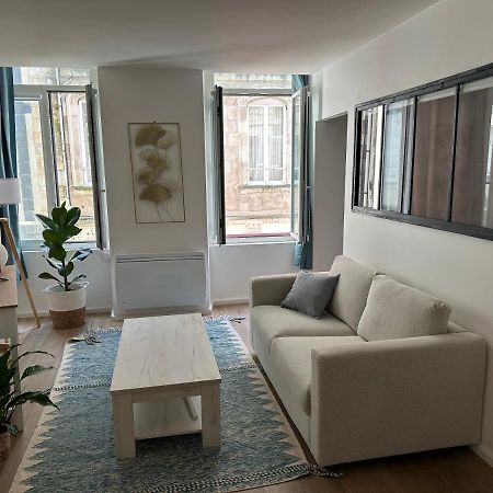 Charmant Cocon Iode Cosy Equipe, Baigne De Lumiere, Situe Au Coeur De La Rochelle A 1Min A Pied Du Marche Central Avec Tv Et Wifi Extérieur photo